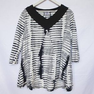 Parsley & Sage White Tie Dye Oversized 3/4 Sleeve Top